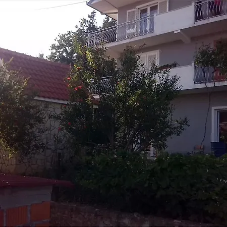 Apartment Mima Kastela
