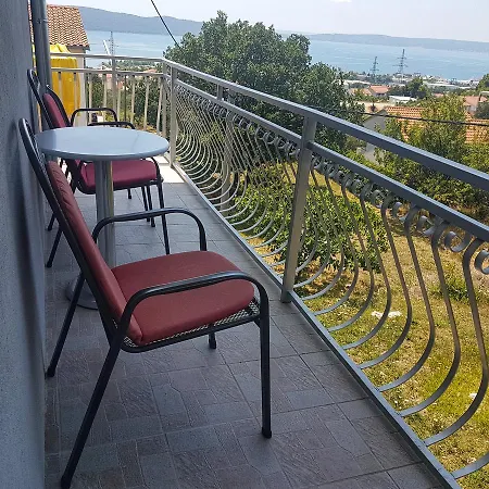 Apartment Mima *